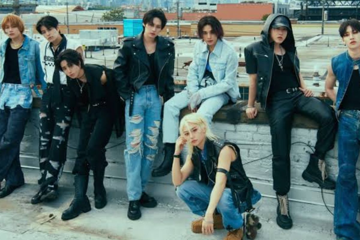 Stray Kids