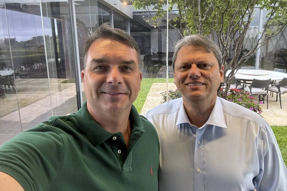 Tracísio rebate Flávio e pede respieto as urnas