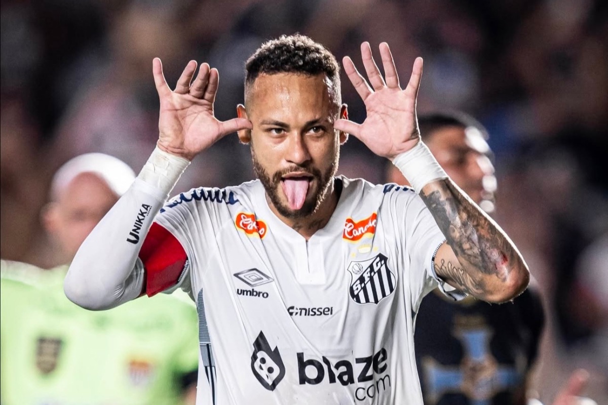 Neymar comemorando gol pelo Santos